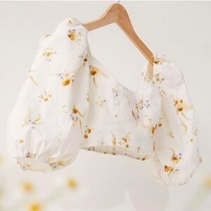 NWT H&M Cream Linen Blend Floral Puff Sleeve Cropped Blouse | cottagecore